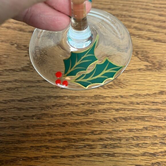 4~ 10-1/2" LENOX Holiday Spirit Fluted Champagne Glasses - Picture 2 of 7